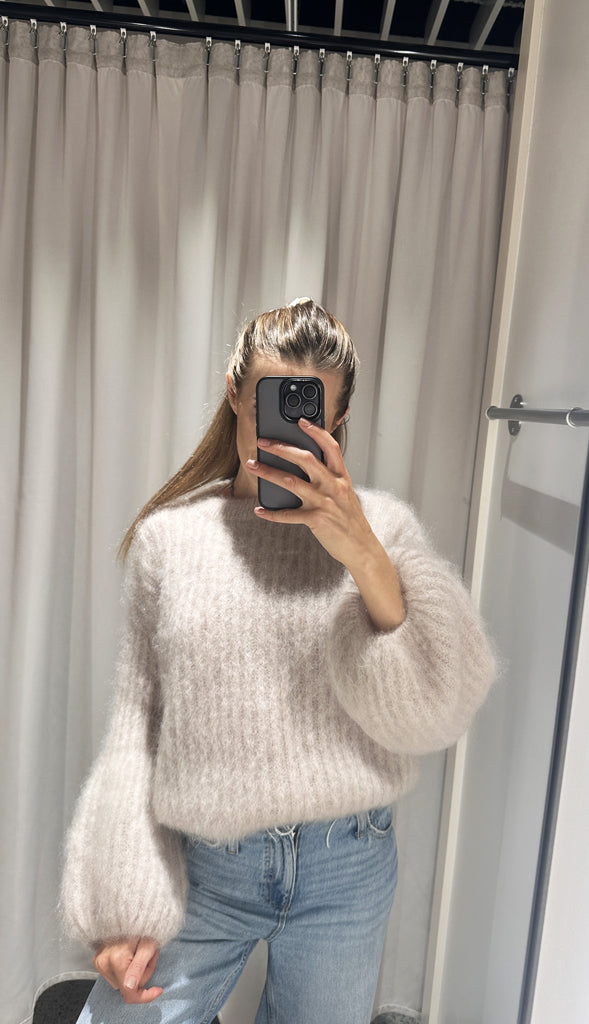 RENE BEIGE