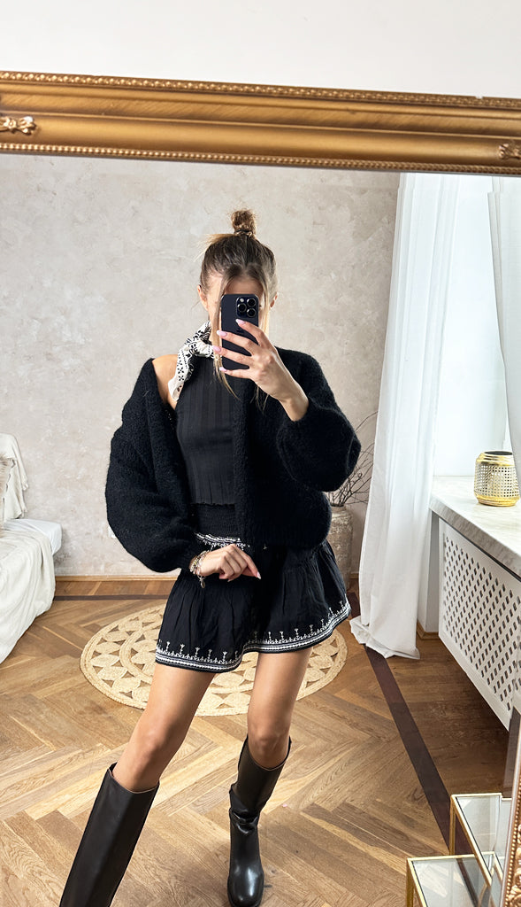 GLORI BLACK