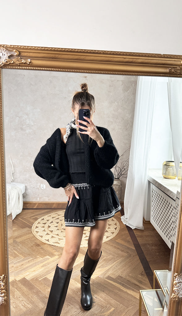 GLORI BLACK