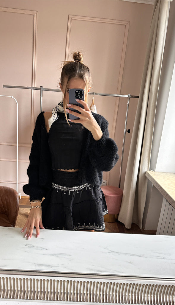 GLORI BLACK