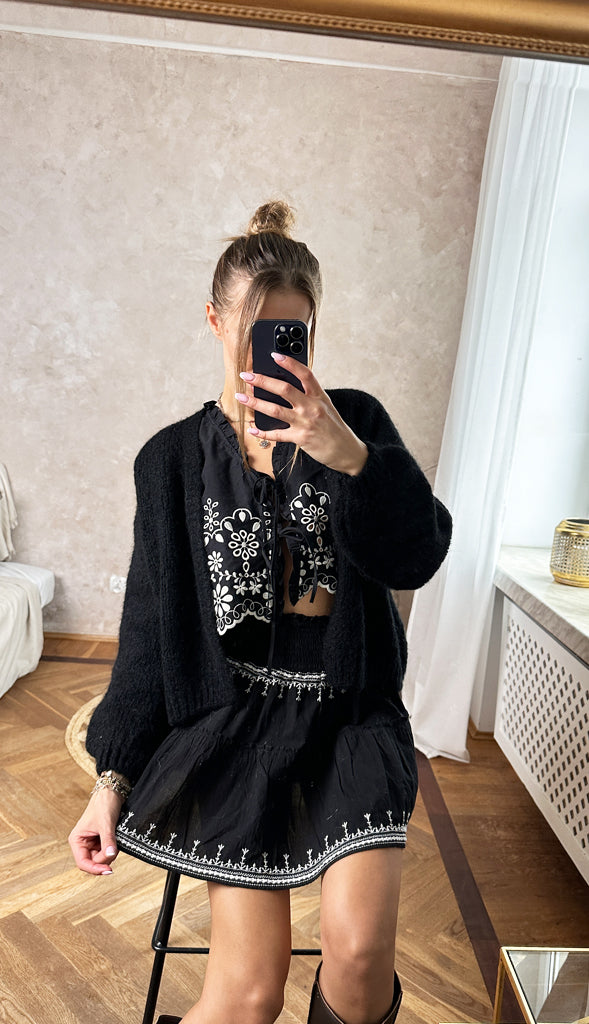 GLORI BLACK