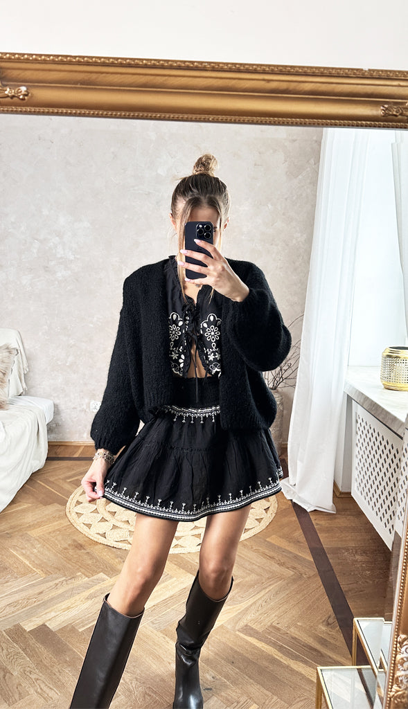 GLORI BLACK