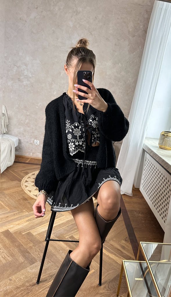 GLORI BLACK