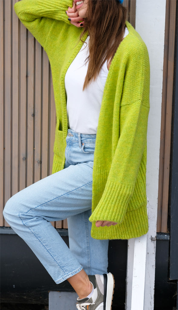PILAR CELADON
