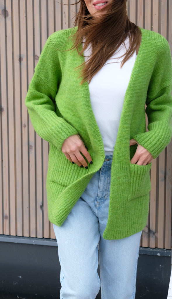 PILAR GRASS