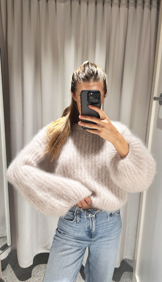 RENE BEIGE